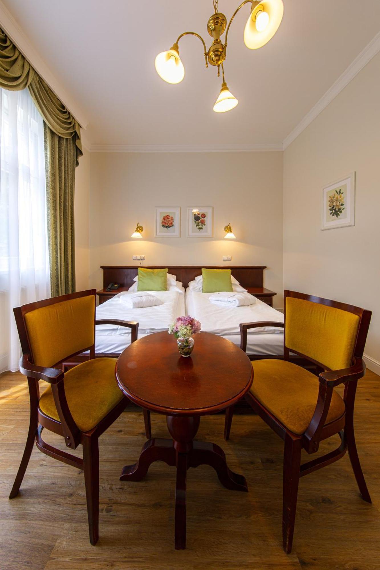 Parkhotel Richmond Karlovy Vary Ngoại thất bức ảnh